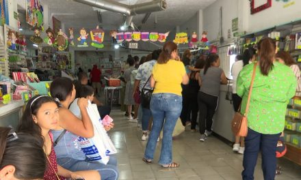 Compras de pánico Por este regreso a clases en Saltillo