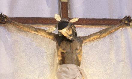 Este lunes regresa a su altar el Santo Cristo de la Capilla