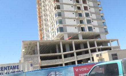 Es la torre ‘más alta’ de Saltillo pero hacen dudar si cumplirá con estándares de construcción