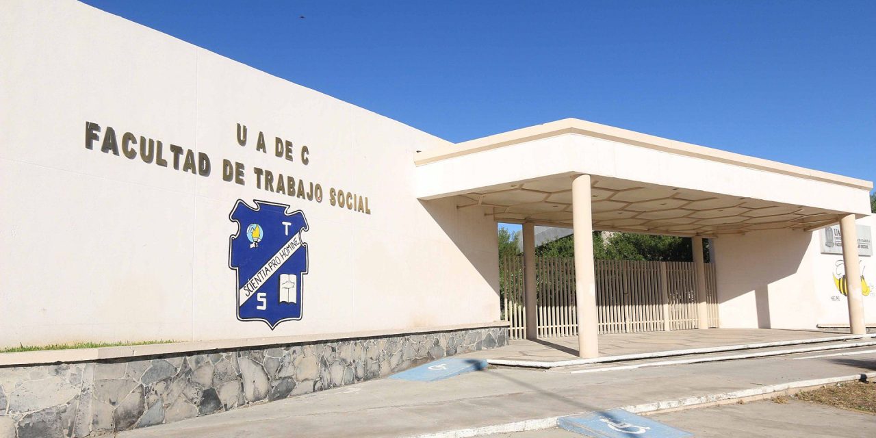 Celebran día del Trabajador Social  en la UAdeC