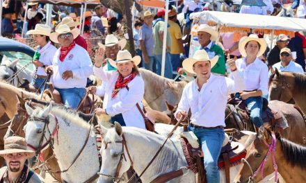 Un éxito la cabalgata de Sabinas