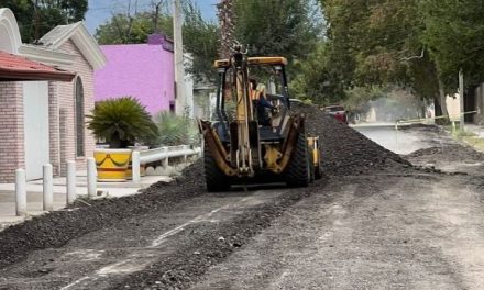 Comienza recarpeteo y cambio de tubería en colonias