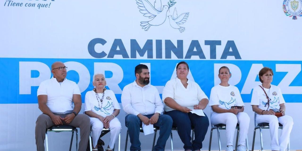 Realizan marcha a favor de la paz mundial en Acuña