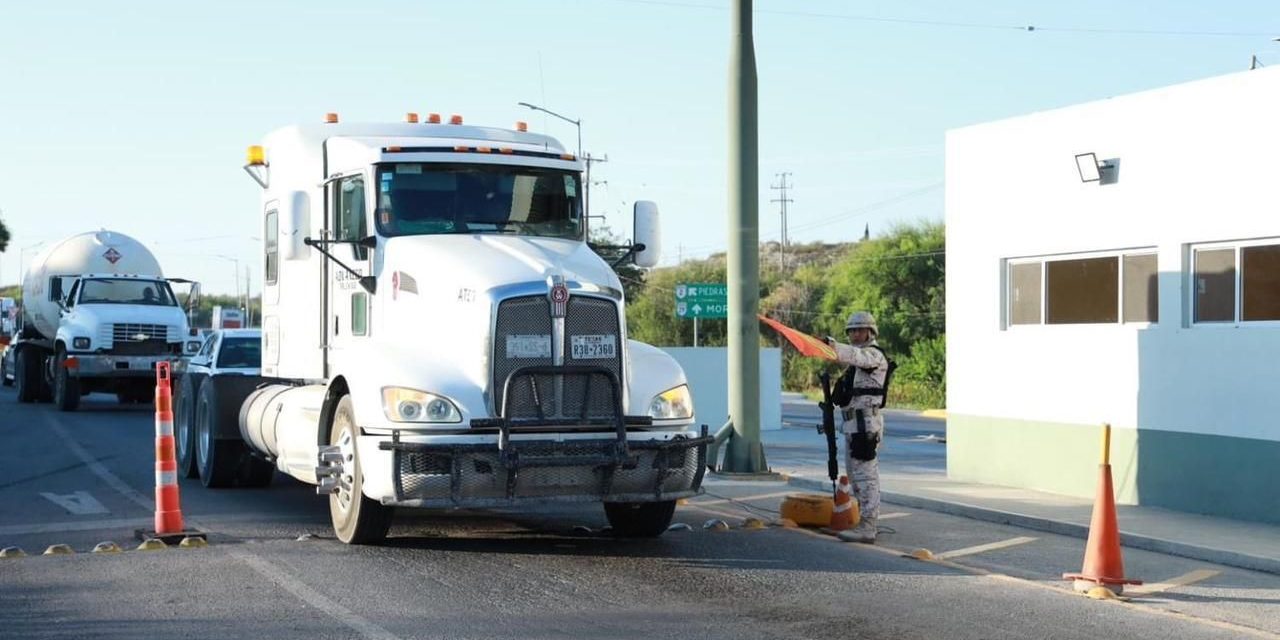 Desmienten cierre de puente internacional de Acuña