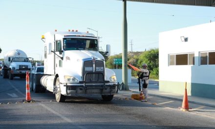 Desmienten cierre de puente internacional de Acuña