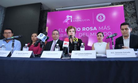 Buscan formar el moño rosa más grande del mundo en Torreón