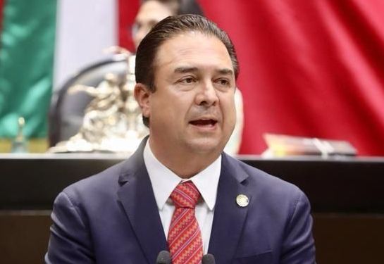 Cuestiona Jaime Bueno al secretario de Hacienda federal