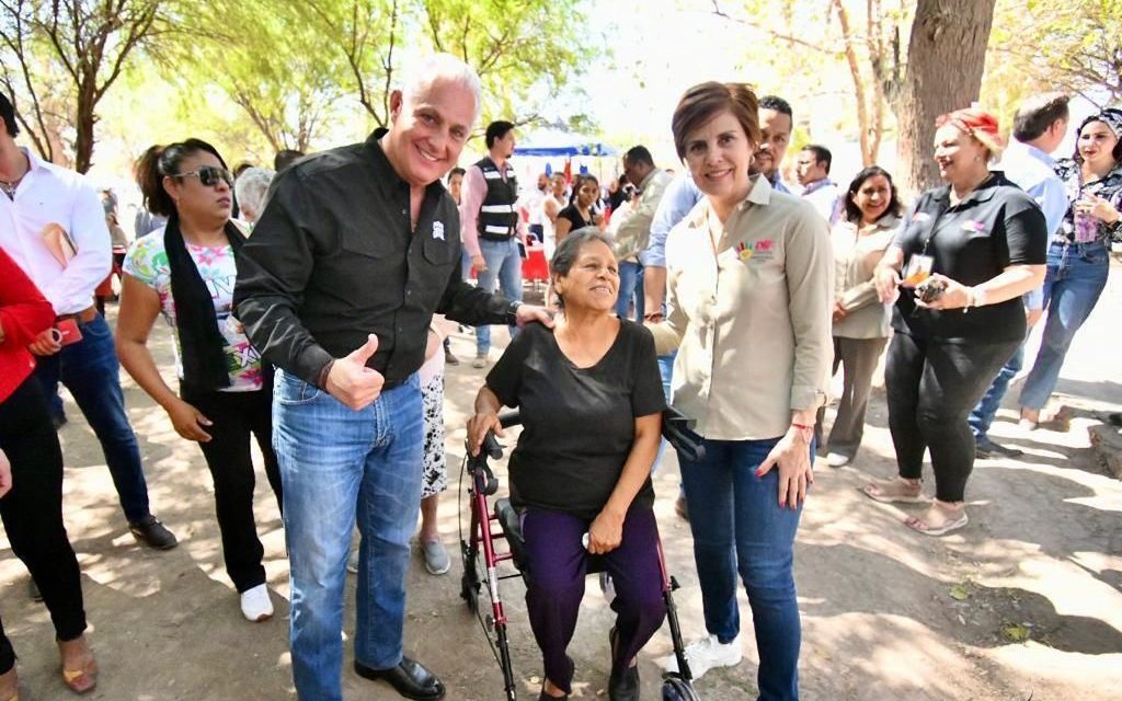 Llevan brigada de servicios al ejido Ana