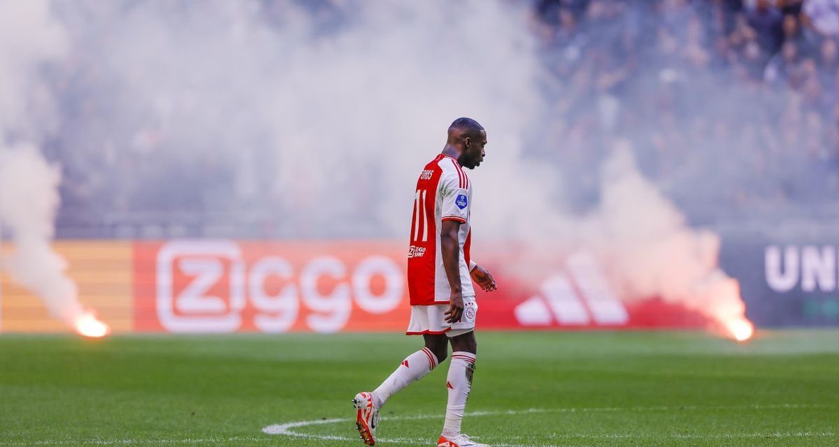 Clásico Ajax vs Feyenoord se reanudará a puerta cerrada