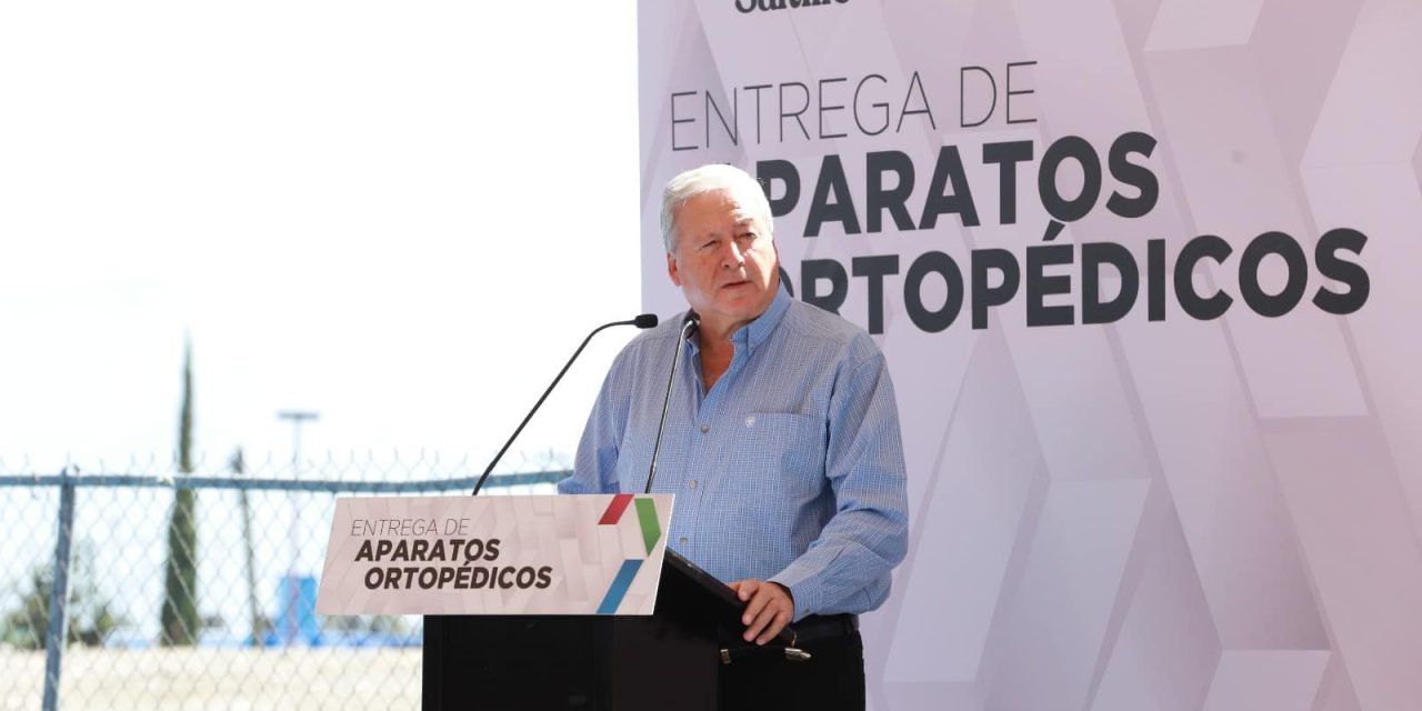 Apoya Alcalde de Saltillo a estudiantes para ir a Canadá