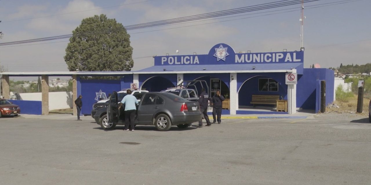 Alcalde reconoce a la Policía Municipal de Arteaga