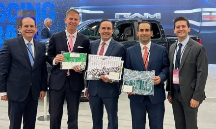 Visita Manolo Jiménez Auto Show Detroit 2023
