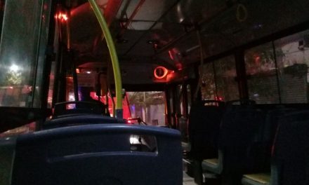 Video: ‘No estoy loco’… chofer capta a un fantasma que le pide bajar del camión