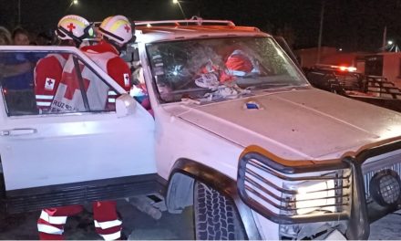 Saltillo: Casi se desangra tras accidente, estrelló su rostro contra el parabrisas