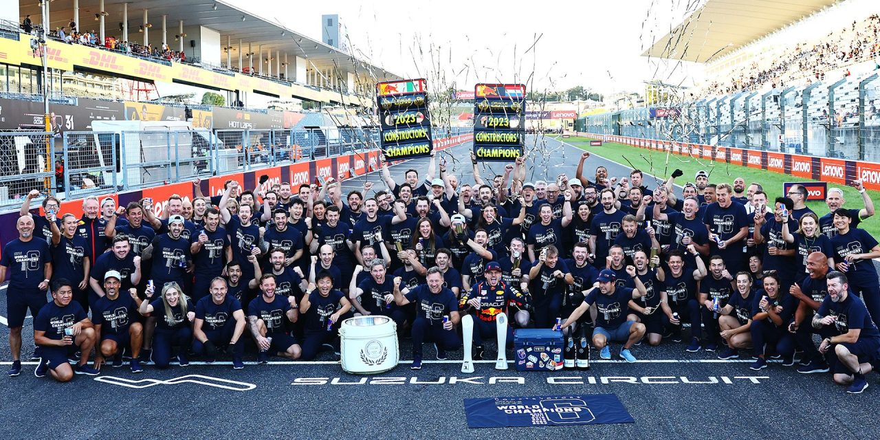 Checo Pérez y Red Bull se proclaman campeones de constructores en la F1