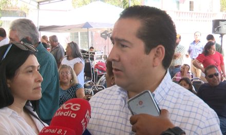 Formaliza municipio donación de escuelas al Estado