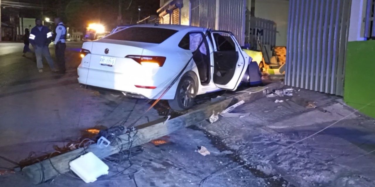 Dormita y provoca un fuerte choque en Saltillo