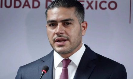 Hombres armados envía amenaza a Omar García Harfuch