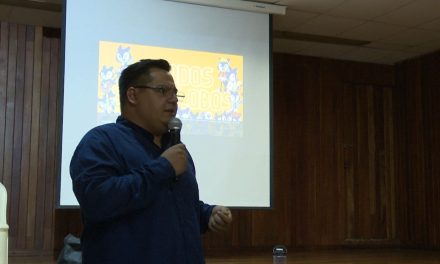 Lobos al rescate llegan a la Facultad de Ciencias de la Comunicación