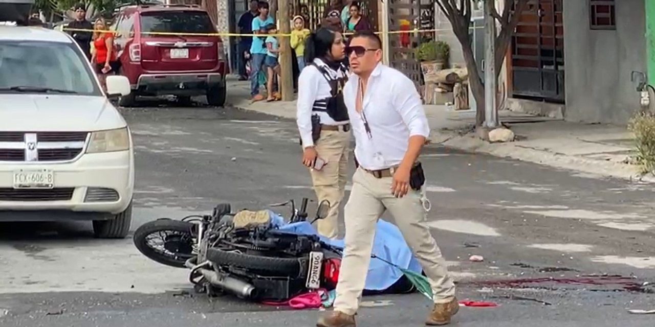 Saltillo: Muere motociclista tras accidente; se impactó en contra de un transporte de personal