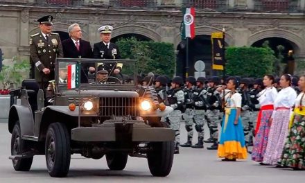 Obrador encabeza la conmemoración del 213 aniversario de la Independencia de México