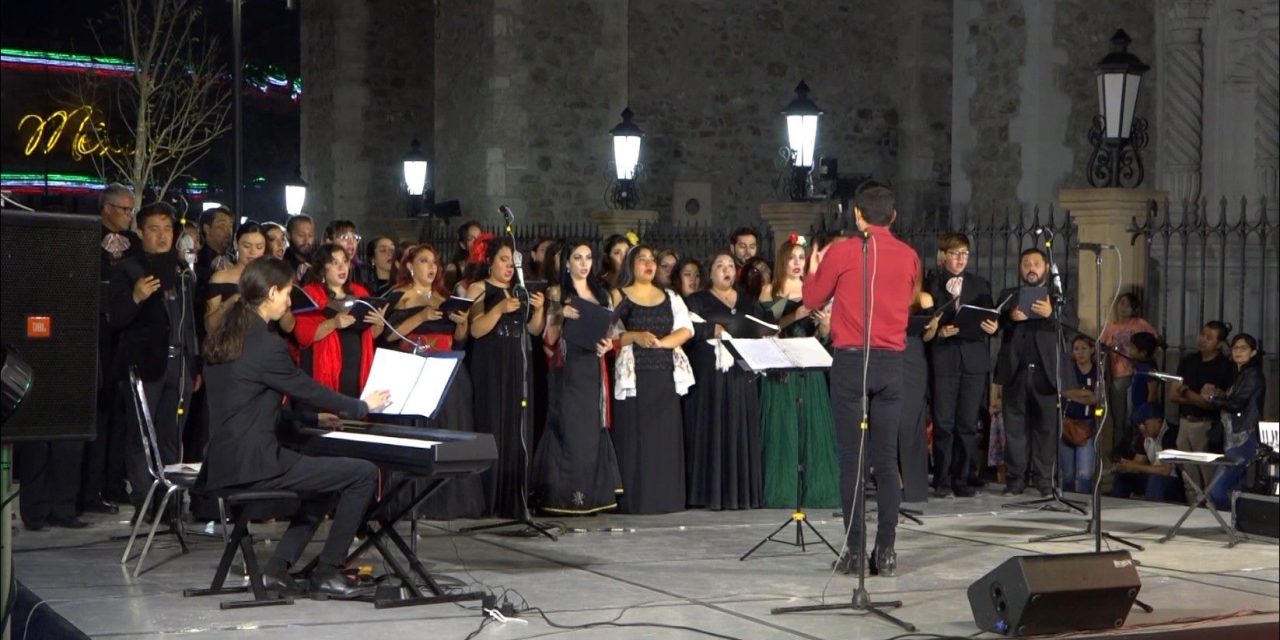 Deleita Ópera de Saltillo en Paseo Capital