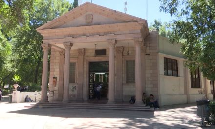 Roban la Biblioteca de la Alameda en Saltillo