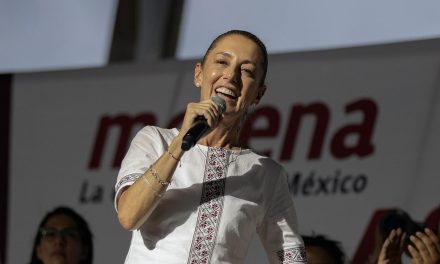 Sheinbaum invita a dialogar a Ebrard… le mandó un mensaje pero todavía no le responde