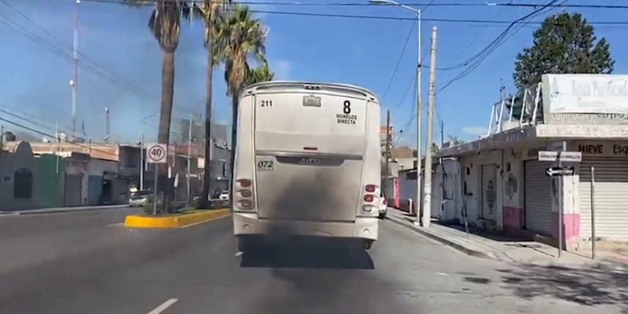 Siguen circulando por Saltillo unidades chatarra