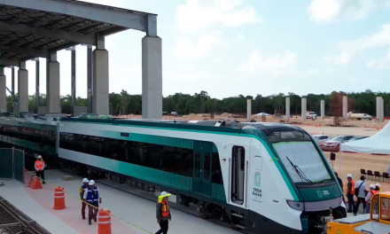 Obrador entrega el control del Tren Maya a la Sedena