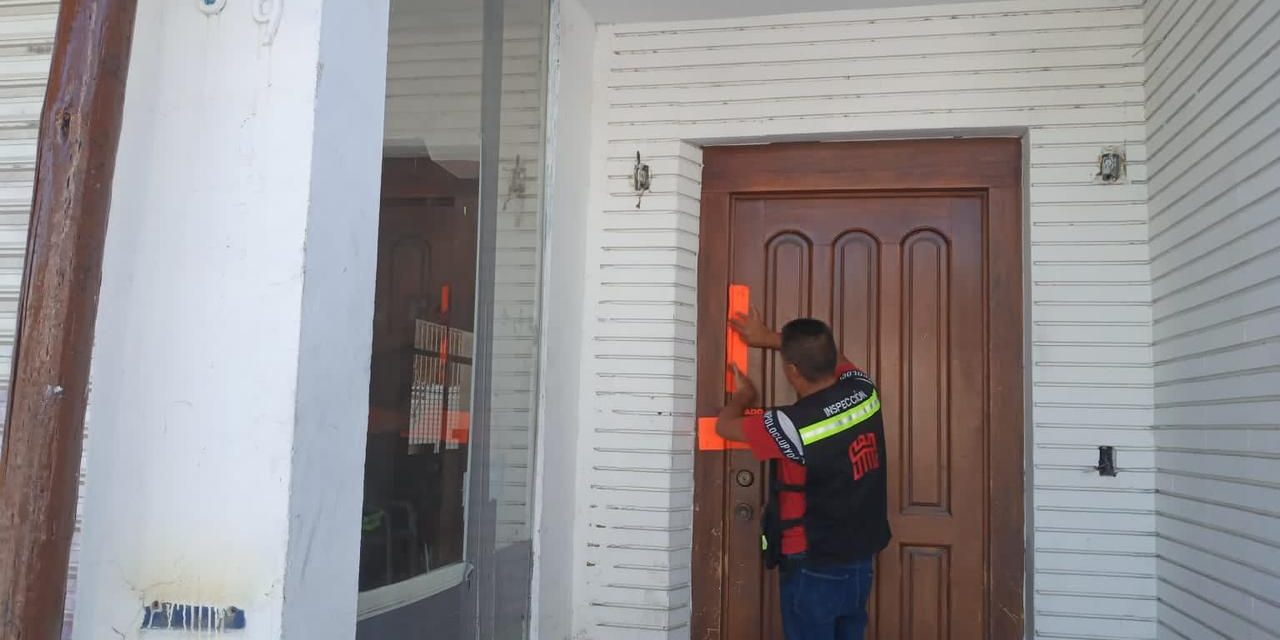 Clausuran local ante riesgo de desplome de palapa