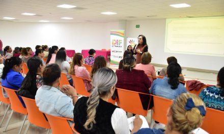 Capacitan a personal de albergues de Torreón