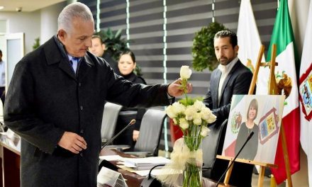 Despiden con homenaje a Laura Reyes en el Cabildo de Torreón