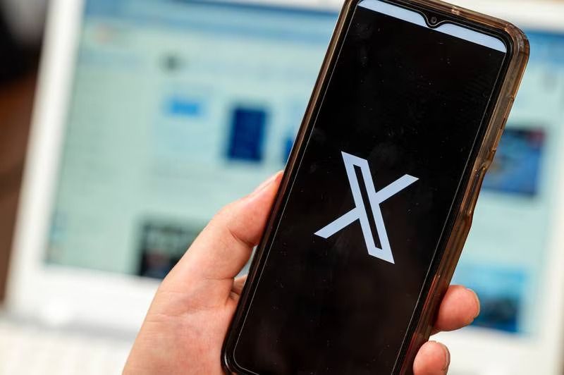 X (antes Twitter) elimina texto de titulares en links de noticias