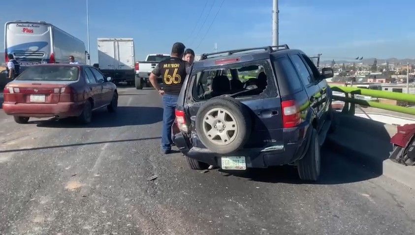 Saltillo Caos vial tras accidente en el Periférico LEA