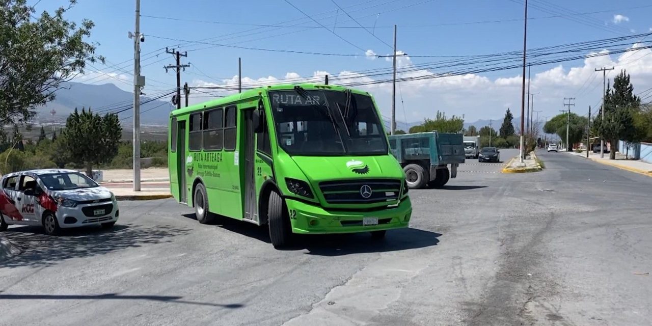 Adquiere Arteaga cinco nuevas unidades de transporte