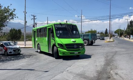 Adquiere Arteaga cinco nuevas unidades de transporte