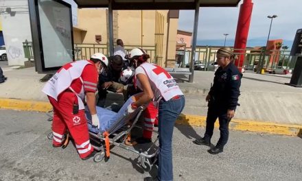 Auxilia Policía Saltillo a drogadicto… estaba inconsciente en vía pública
