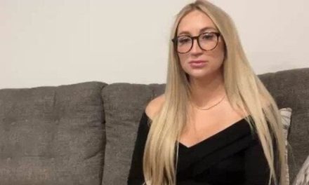 Suspenden a maestra por abrir una cuenta de OnlyFans