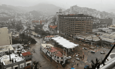 Coahuilenses están ilesos; estuvieron en Acapulco durante el huracán