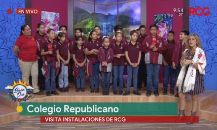 Alumnos del Colegio Republicano visitan RCG Media
