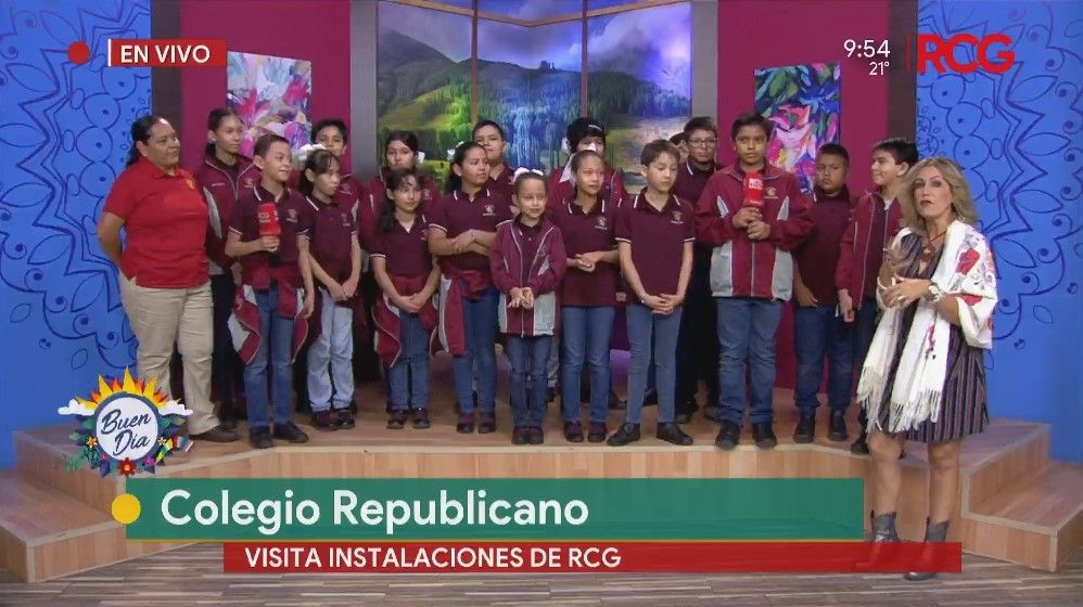 Alumnos del Colegio Republicano visitan RCG Media