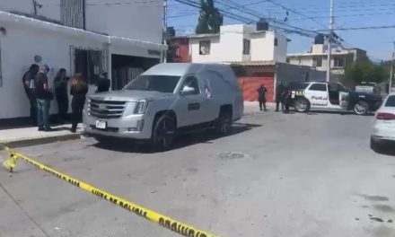 Saltillo: Hombre se desvaneció en su cochera la mañana del domingo