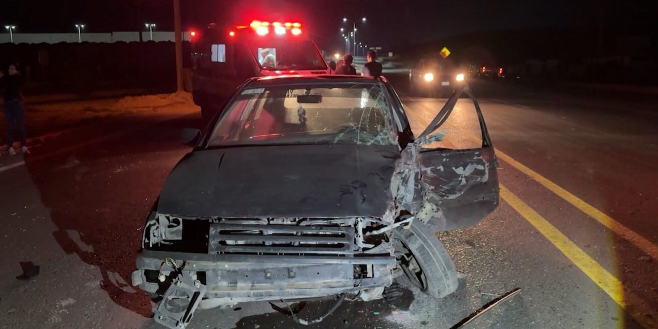 Dormita, invade carril y chocó contra transporte de personal en Saltillo