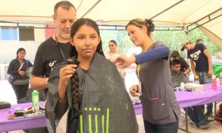 Ejido Hipólito recibe jornada de corte de cabello