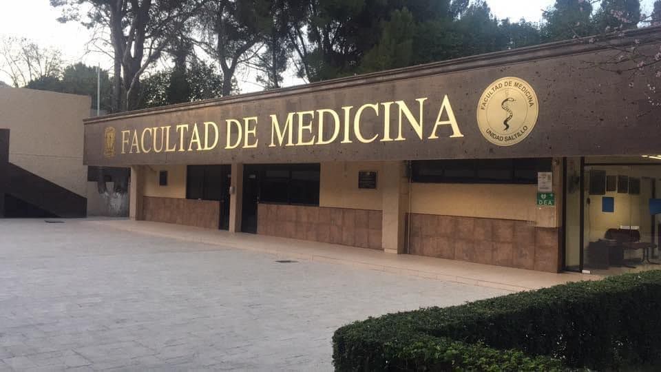 José Ángel Padilla asume dirección de la Facultad de Medicina de la UAdeC