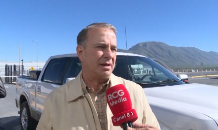 Los libros de Coahuila se quedan con los alumnos; afirma Francisco Saracho