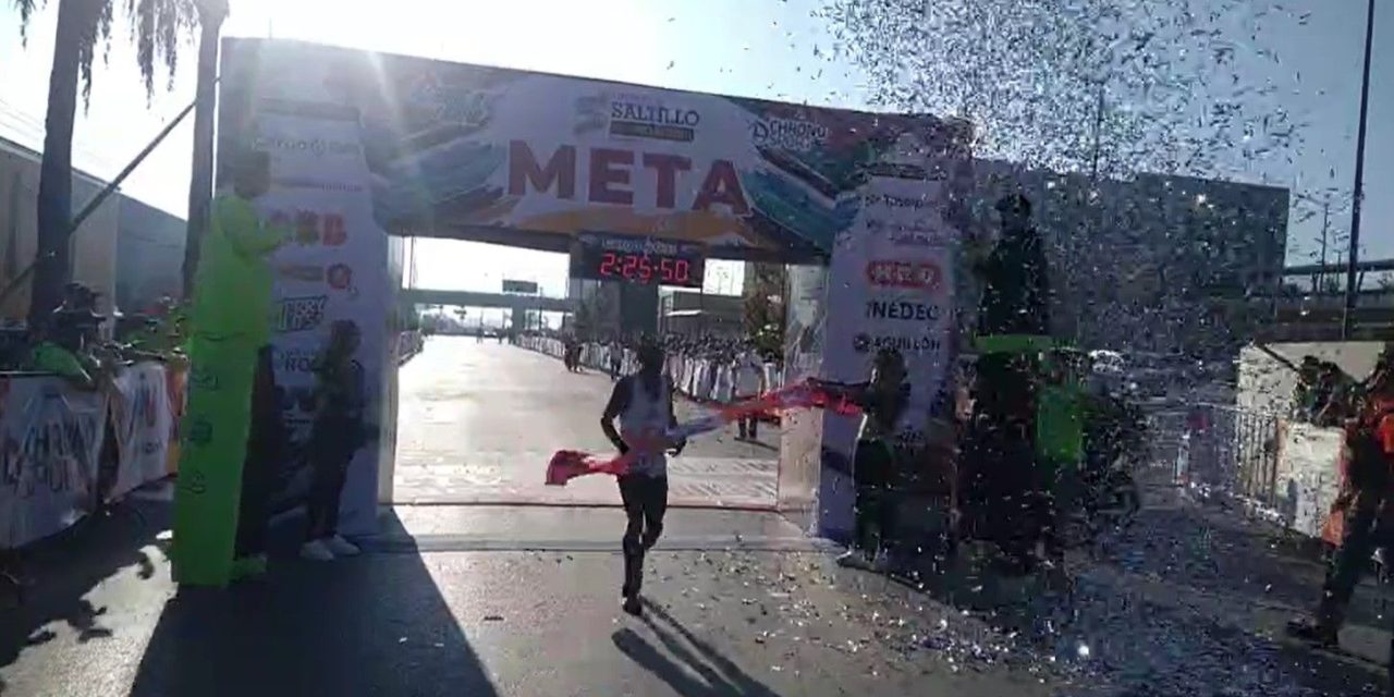 Stephen Ndege se proclama bicampeón del Maratón Saltillo