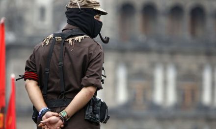 El subcomandante Marcos resucita como capitán insurgente: Manda mensaje desde las montañas