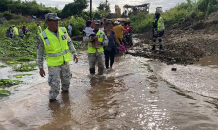 ‘Max’ y ‘Lidia’ suman 6 muertos en México; además fracturan puentes y carreteras